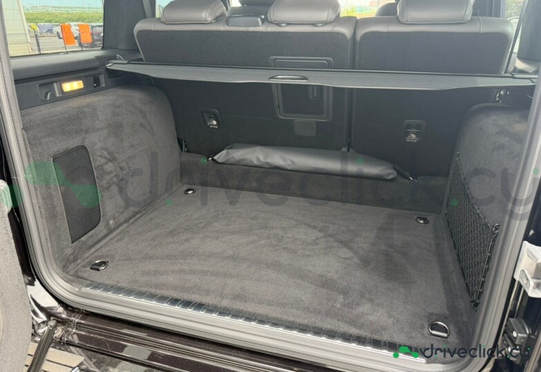 Mercedes G-class Black