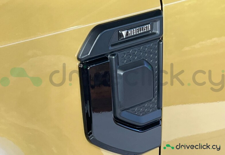 Toyota Land Cruiser 250 Gold