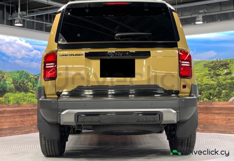 Toyota Land Cruiser 250 Gold