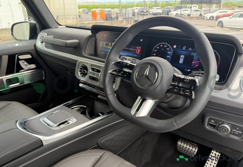 Mercedes G-class Black
