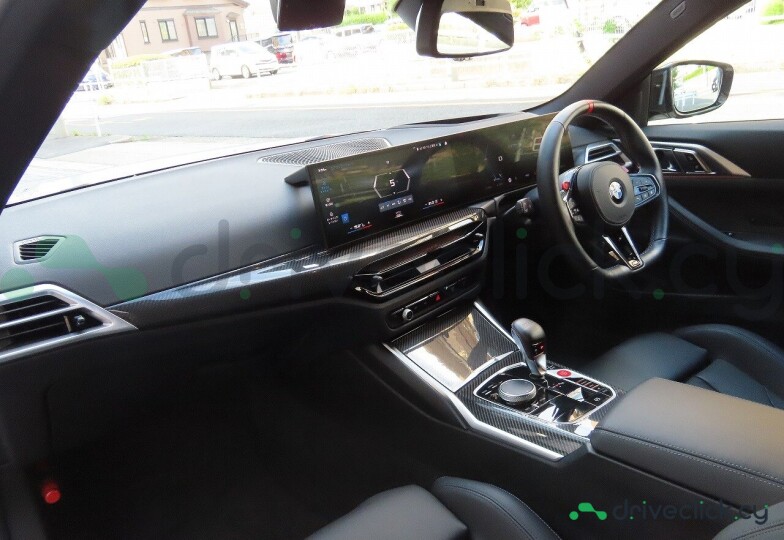 BMW M4 White