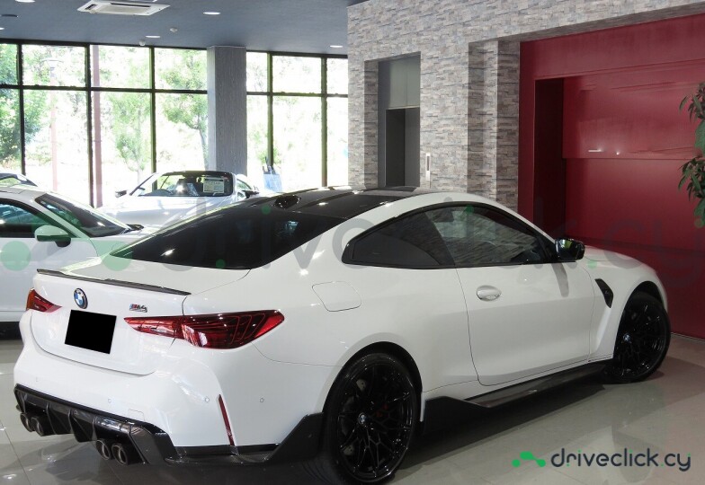 BMW M4 White