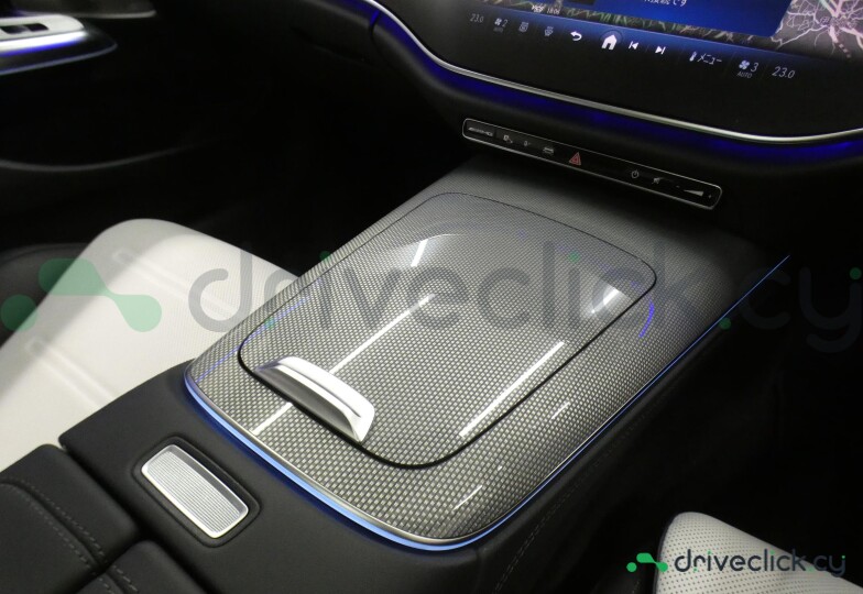 Mercedes E-class Black