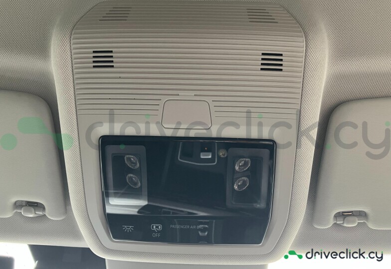 Volkswagen Golf White