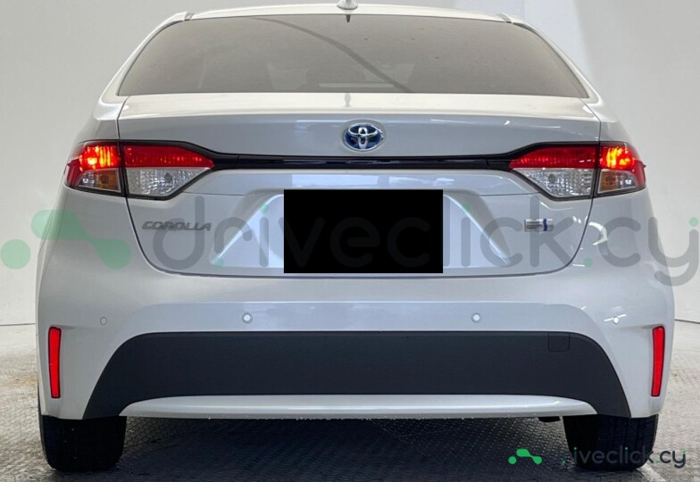 Toyota Corolla White