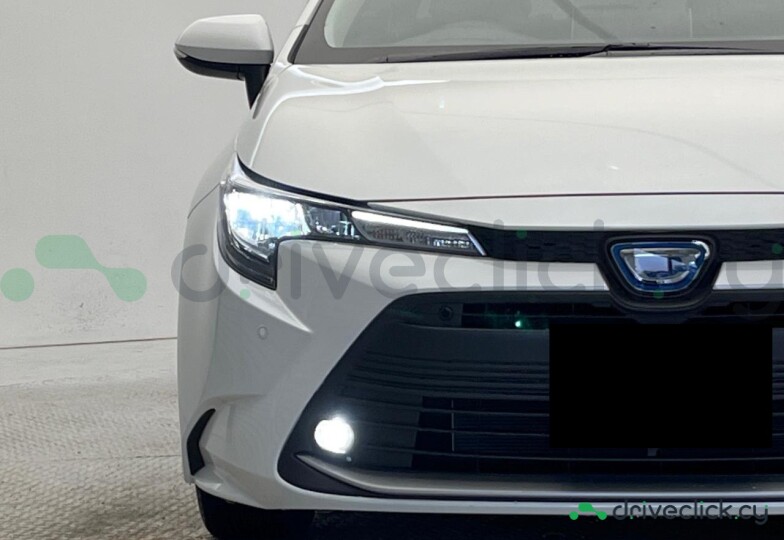 Toyota Corolla White