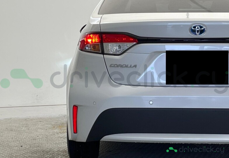 Toyota Corolla White