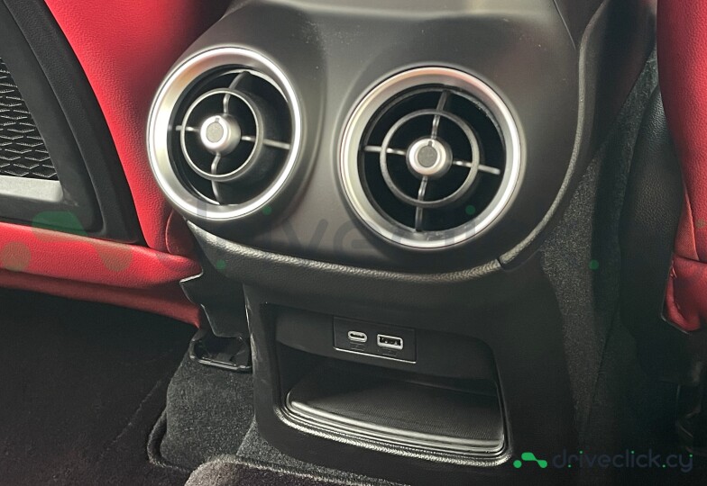 Alfa Romeo Stelvio Grey