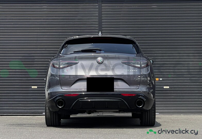 Alfa Romeo Stelvio Grey