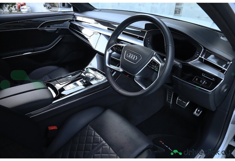 Audi S8 White