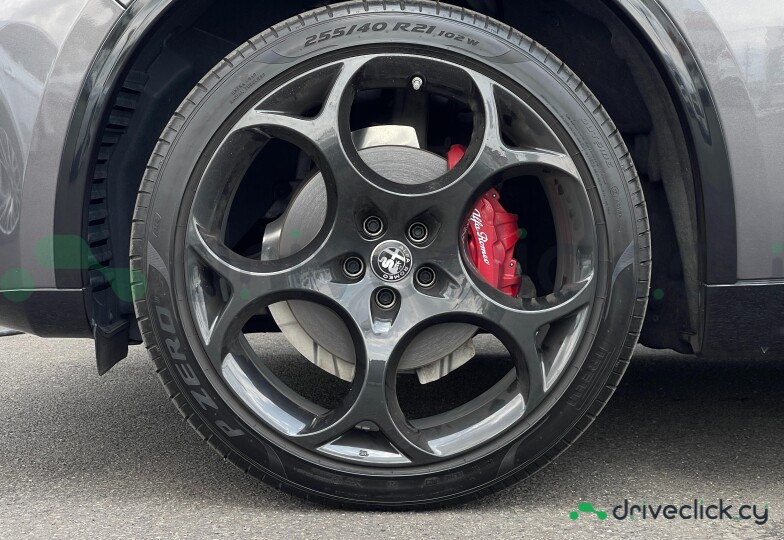 Alfa Romeo Stelvio Grey
