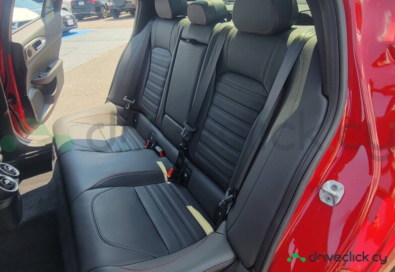 Alfa Romeo Giulia Red