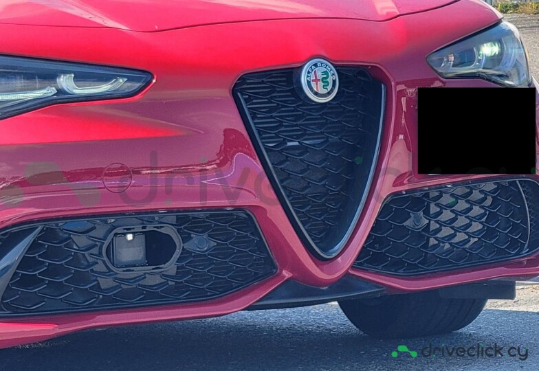Alfa Romeo Giulia Red