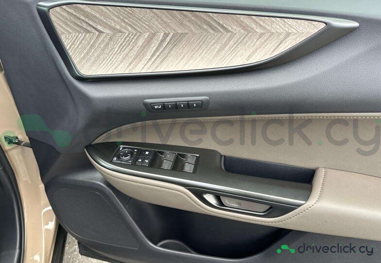 Lexus NX Beige