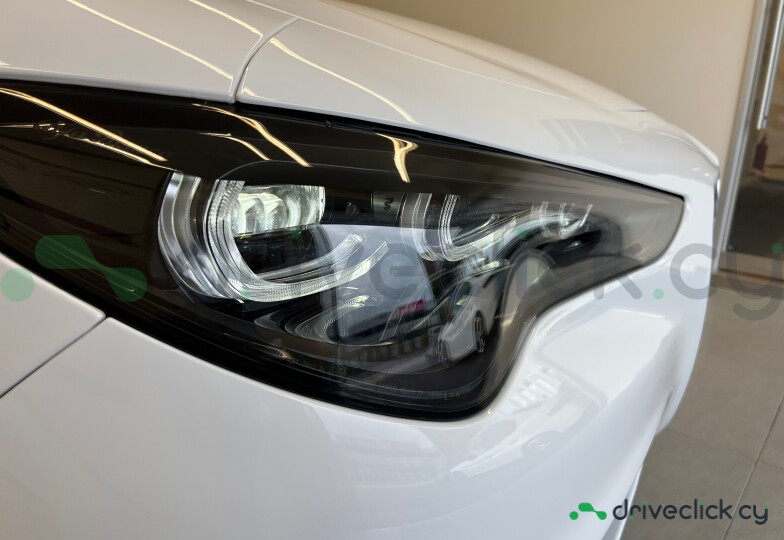 Alfa Romeo Stelvio White