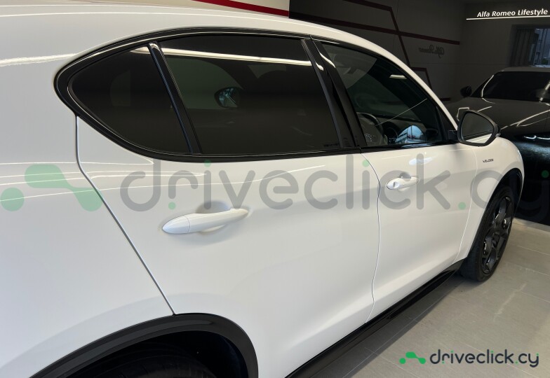 Alfa Romeo Stelvio White