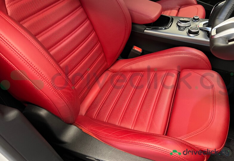 Alfa Romeo Stelvio White