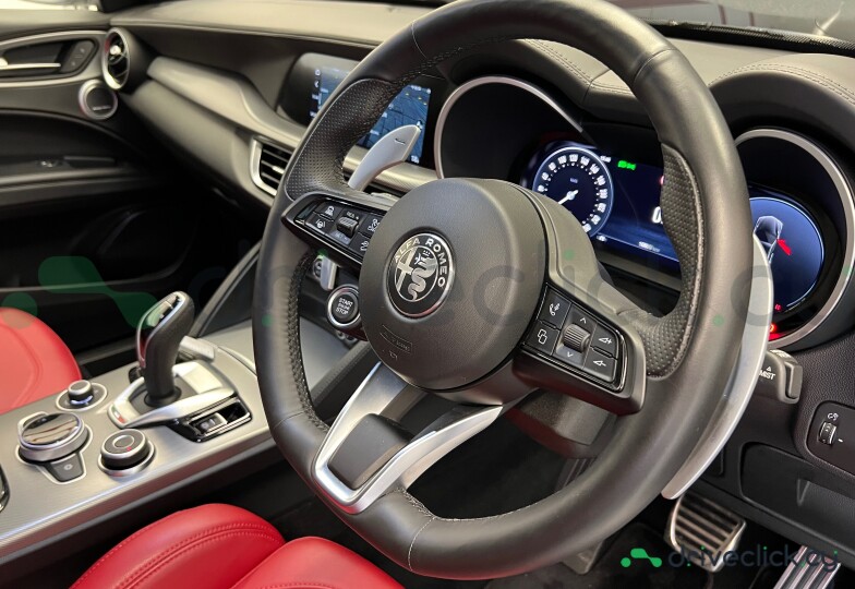 Alfa Romeo Stelvio White