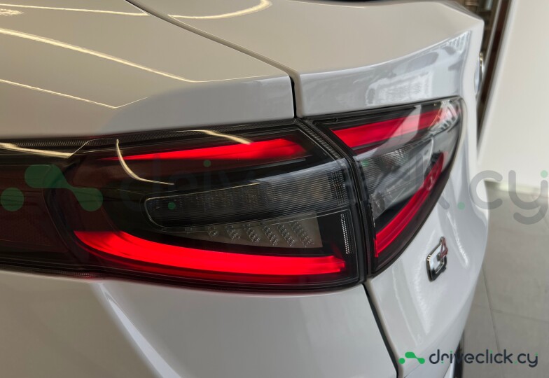 Alfa Romeo Stelvio White