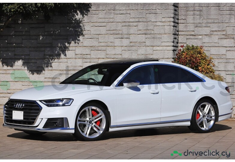 Audi S8 White