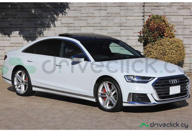 Audi S8 White