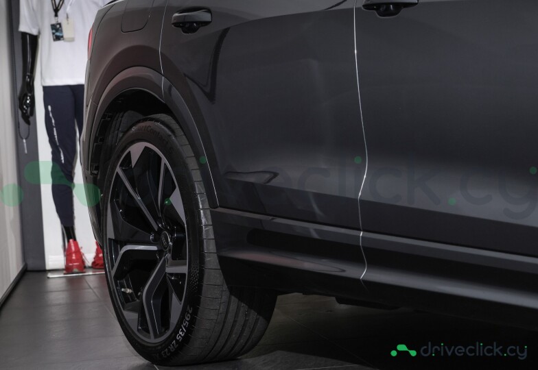 Audi RS Q8 Grey