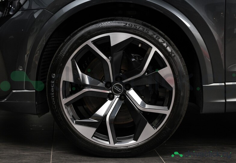 Audi RS Q8 Grey