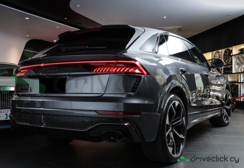 Audi RS Q8 Grey