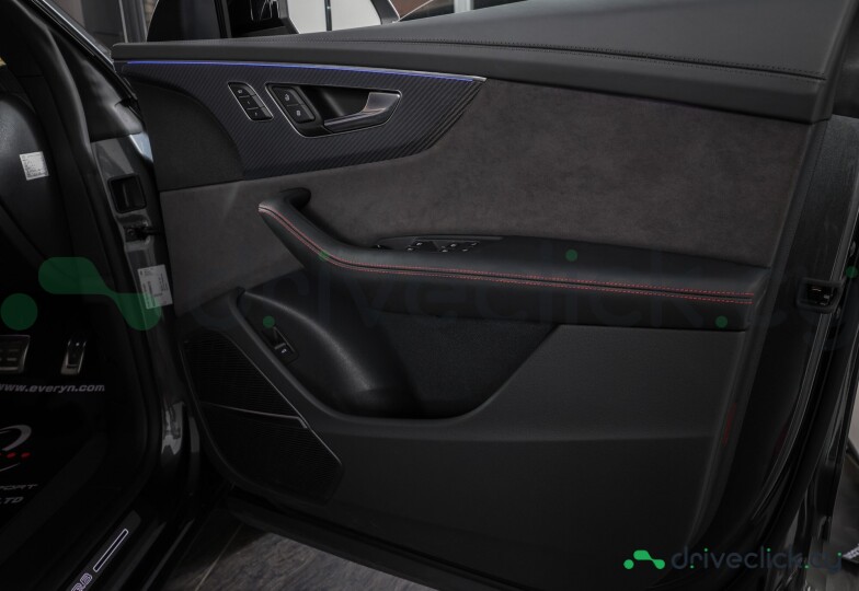 Audi RS Q8 Grey