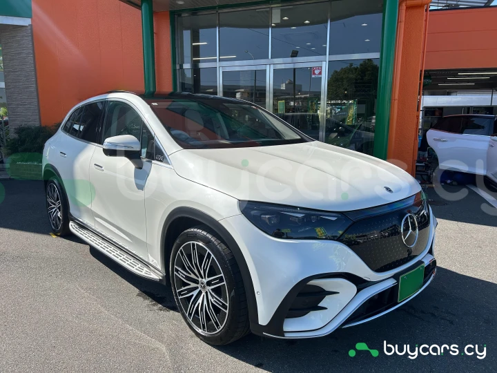 Mercedes EQE Белый