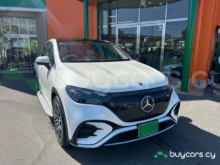 Mercedes EQE Белый