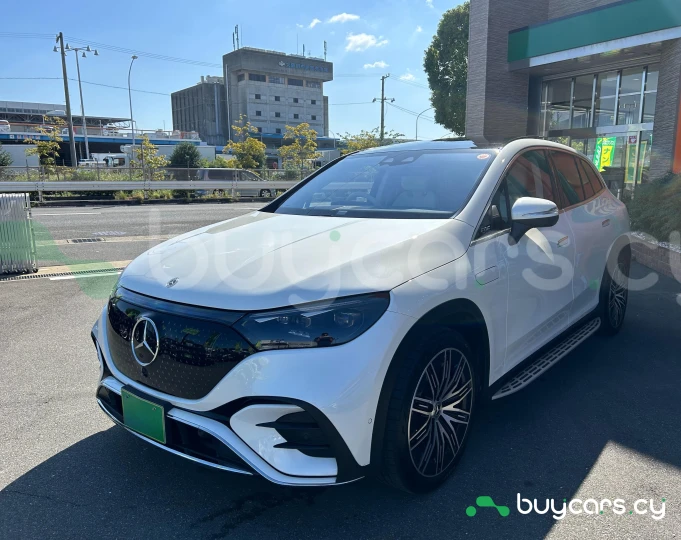 Mercedes EQE Белый