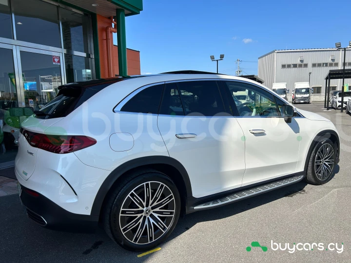 Mercedes EQE Белый