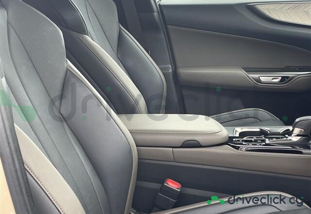 Lexus NX Beige