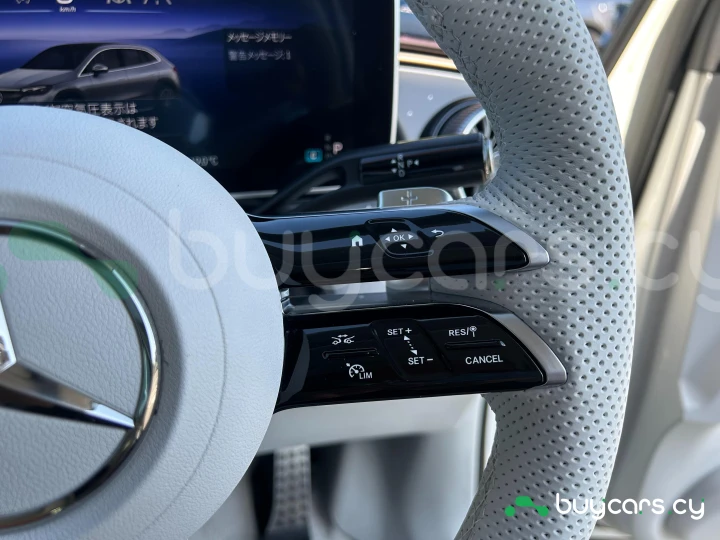 Mercedes EQE Белый