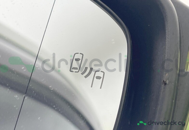 Toyota Prius White