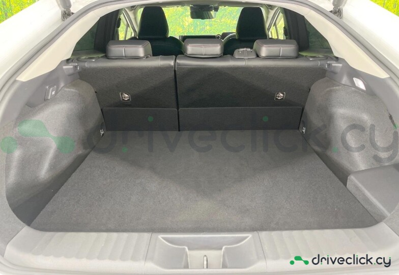 Toyota Prius White