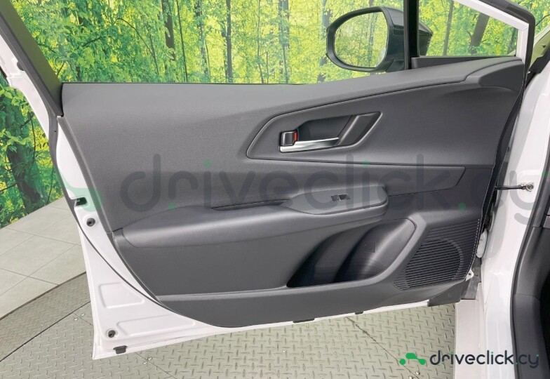 Toyota Prius White