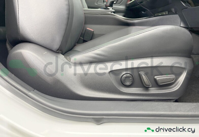 Toyota Prius White