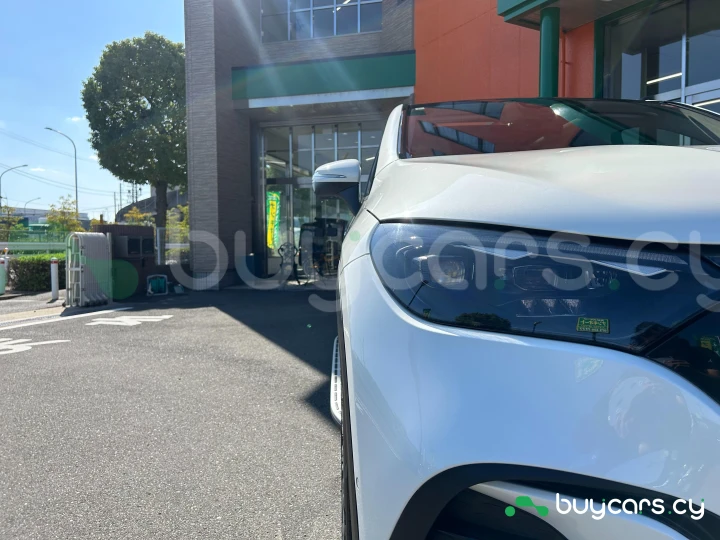 Mercedes EQE Белый