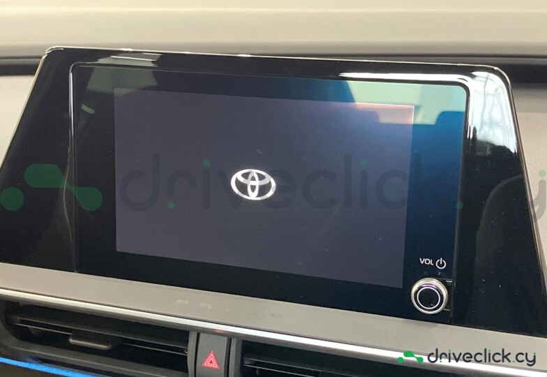 Toyota Prius White