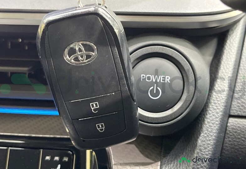 Toyota Prius White