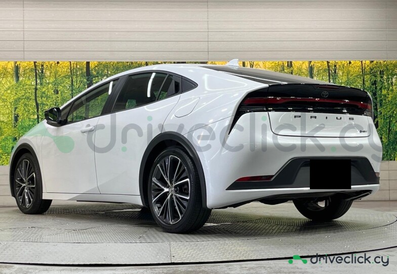 Toyota Prius White