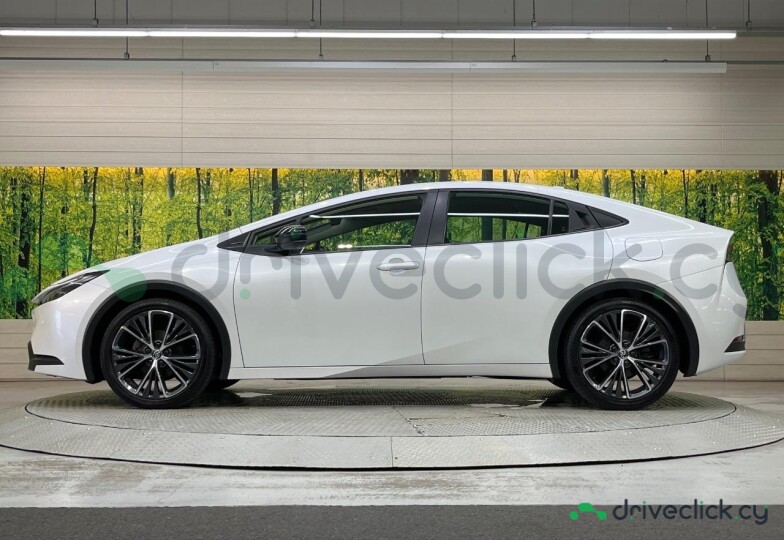 Toyota Prius White