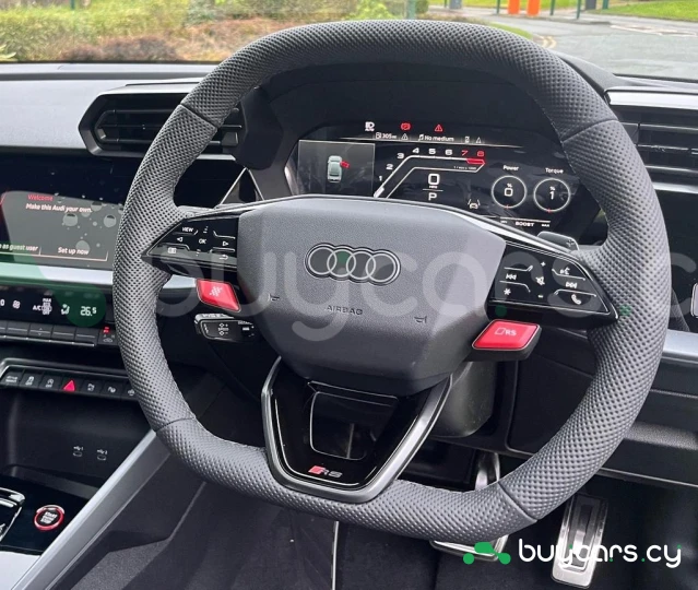 Audi RS3 Зеленый