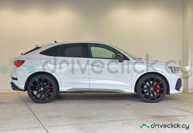 Audi RS Q3 Sportback White