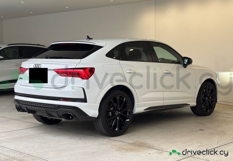 Audi RS Q3 Sportback White