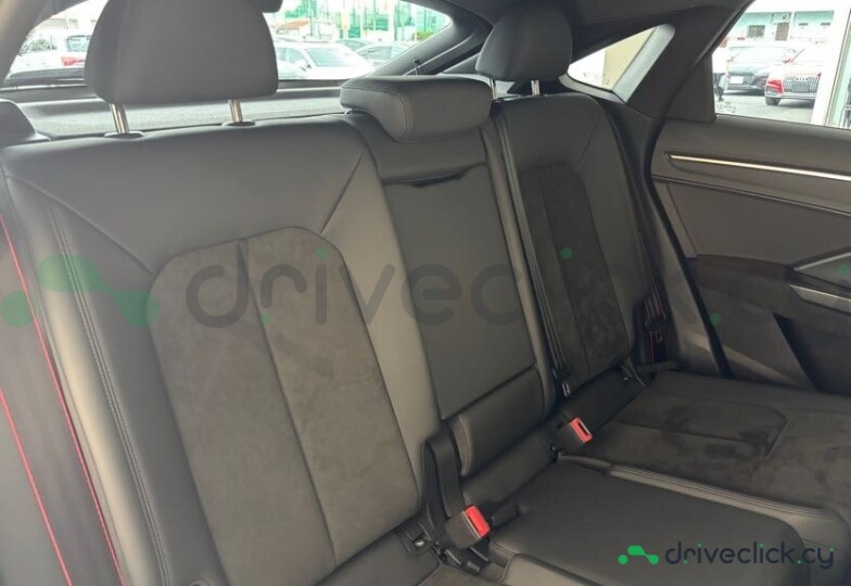 Audi RS Q3 Sportback White