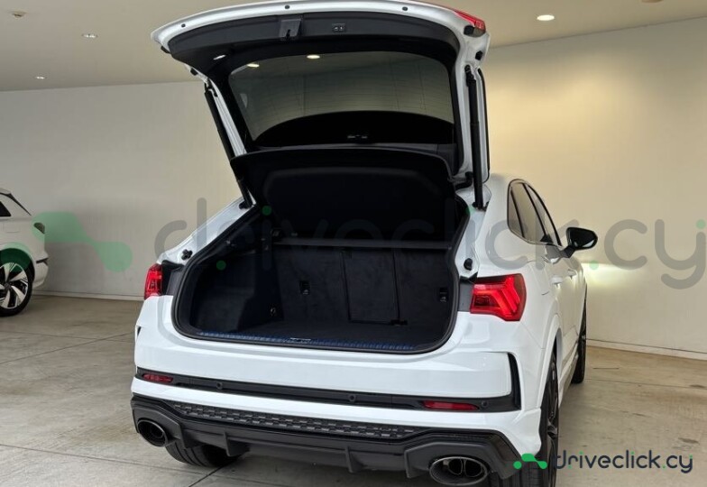 Audi RS Q3 Sportback White