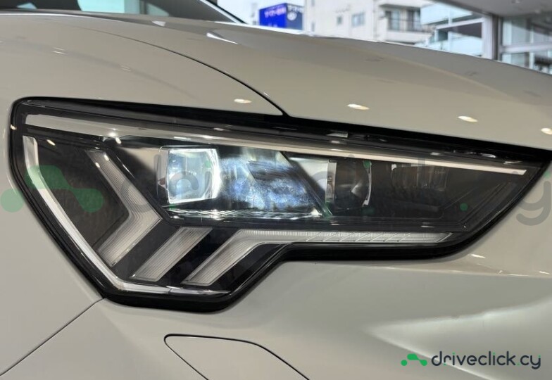 Audi RS Q3 Sportback White